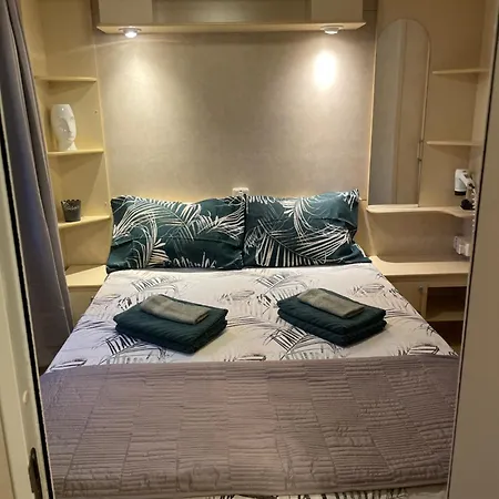 Holiday home Mobile Oliveto